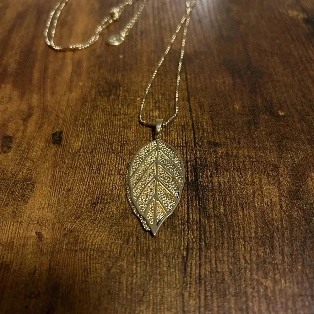 Long 34” gold leaf necklace‎